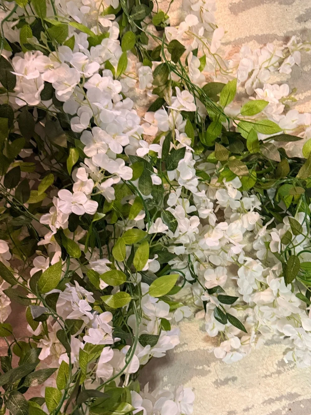 N/A lush white